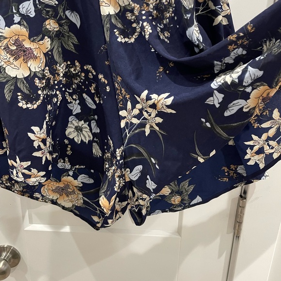 SHEIN Curve Lace & Floral Tie-Back Romper | 2XL - Picture 4 of 9